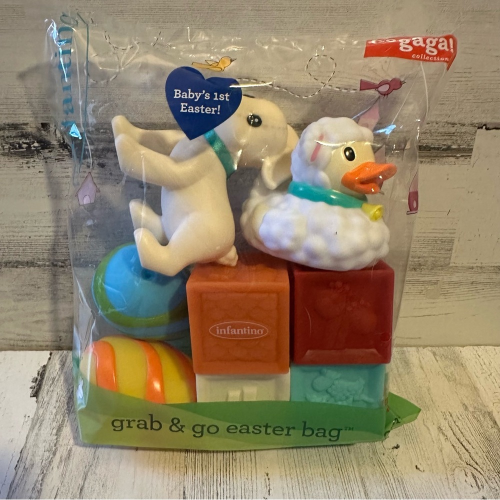 Infantino Go Gaga! Grab & Go Easter Bag Baby Toy NEW